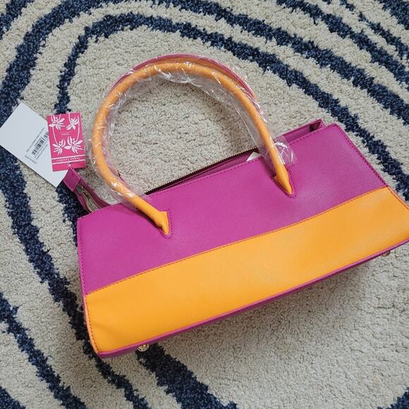 Trina Turk Colorblock Shoulder Bag Tangerine Pink Beachy - Picture 4 of 8